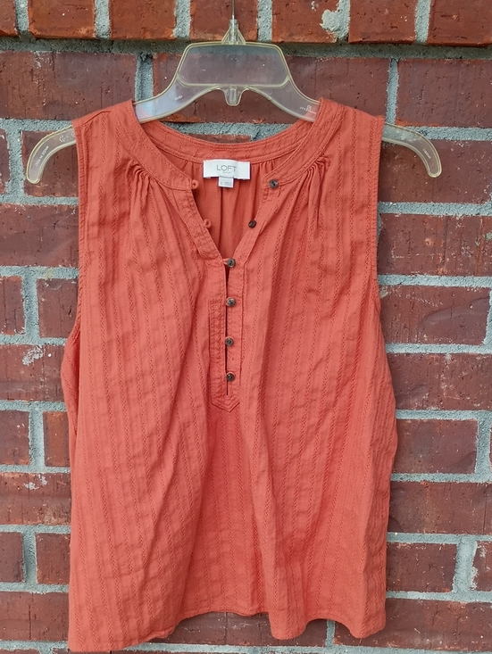 LOFT Tops - LOFT Textured Henley Camisole in Rust